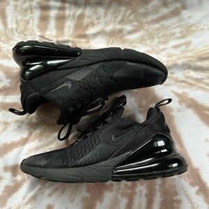 Black Nike Air Max 270